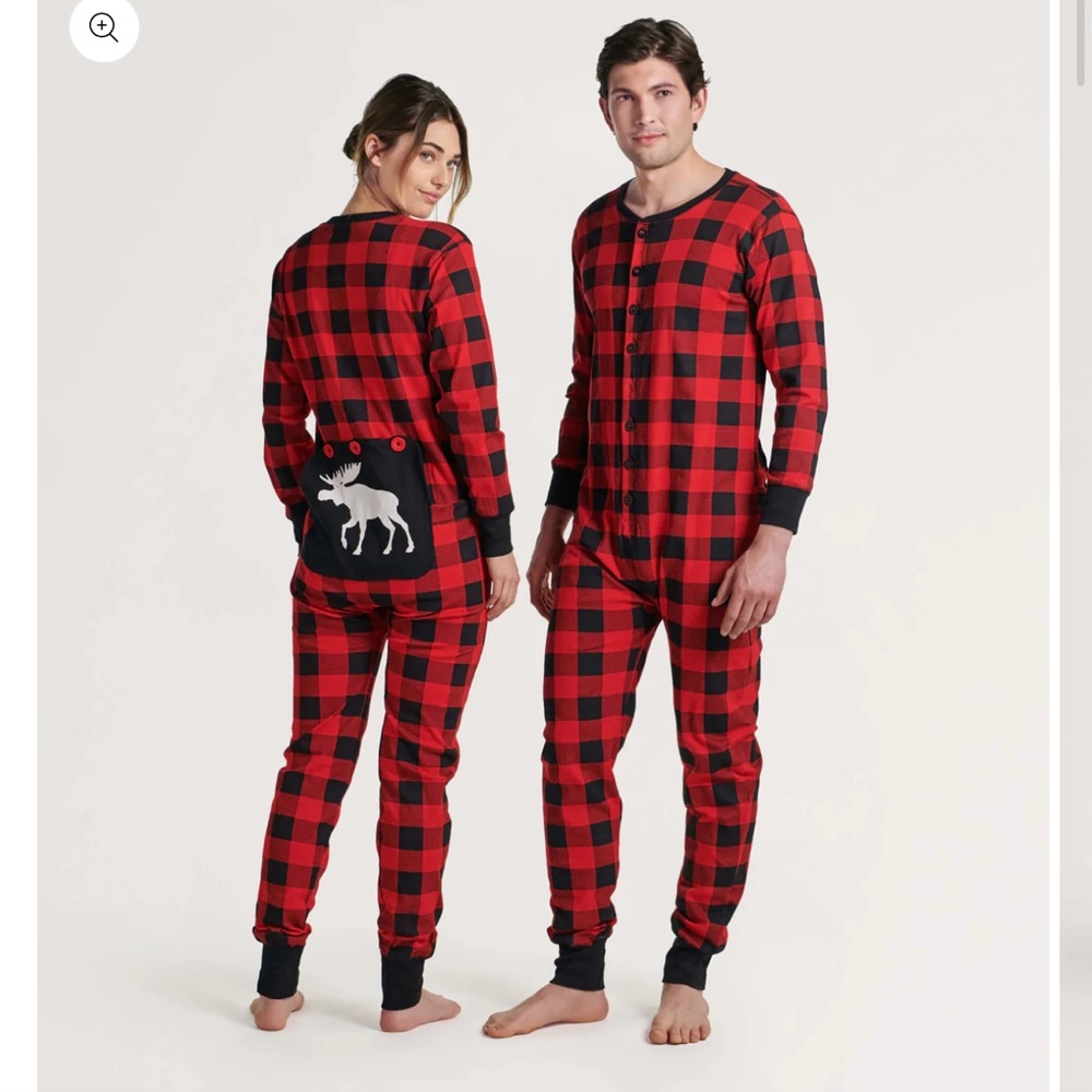 Red Plaid Women's Pajama Set with Moose Design